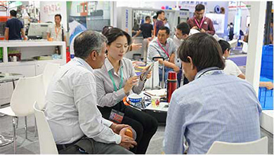 �౦�羺������չ��Ǣ̸ʵ��ͼ